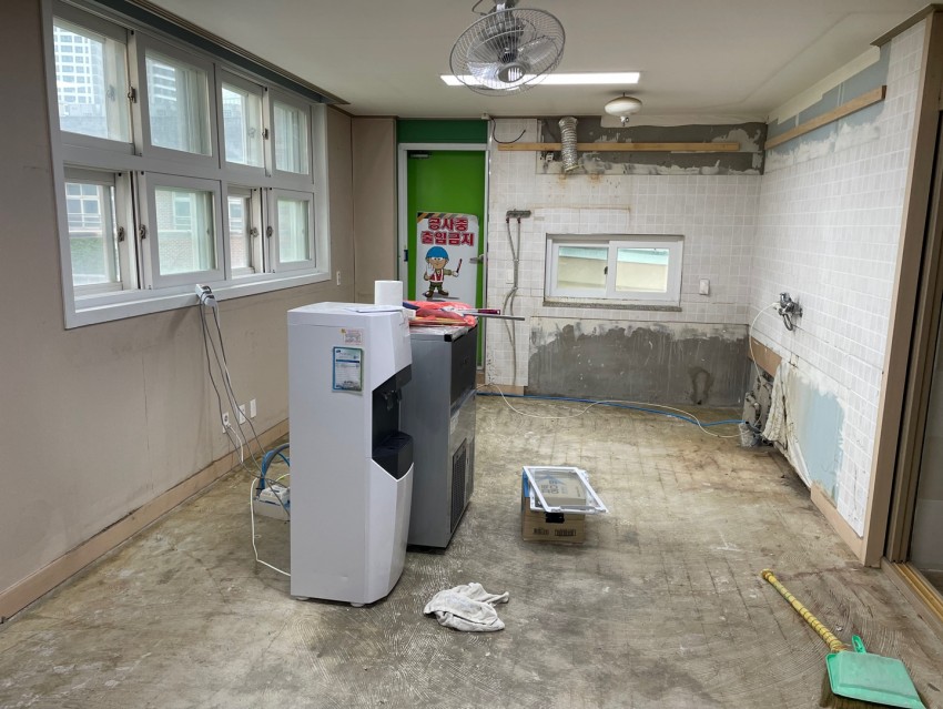 대구광역시 중구 달구벌대로 2178 경북대학교사범대학부설중 예채능관 4층 배구부 기숙사