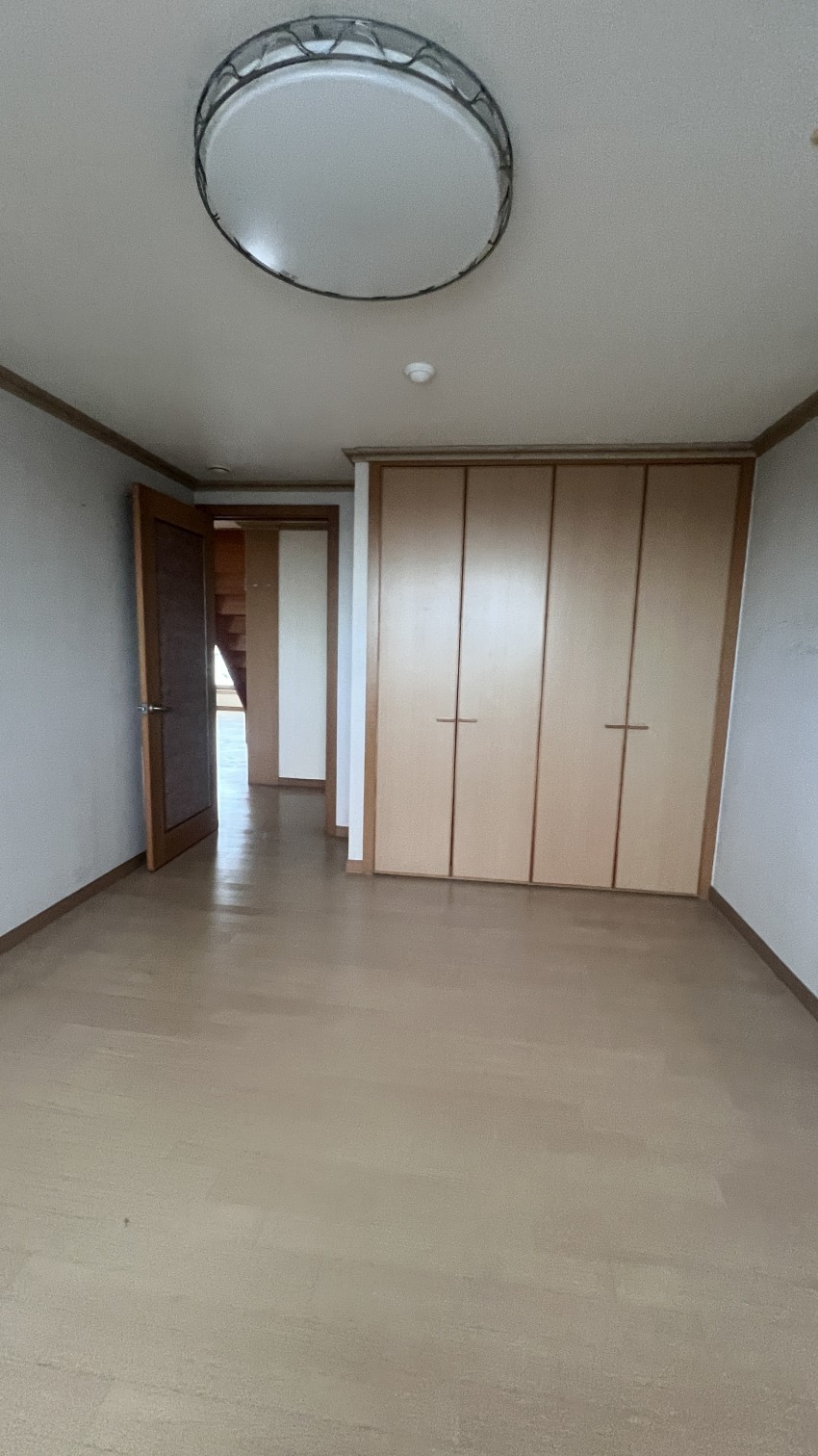 대구 동구 율하서로 85 (율하동, e편한세상 세계육상선수촌)